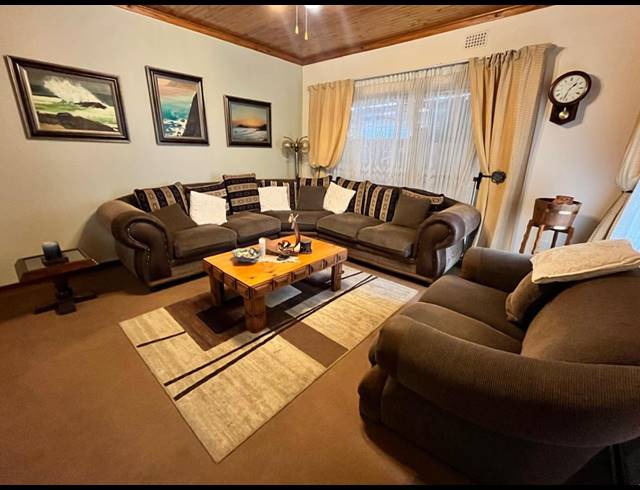 3 BEDROOM HOUSE FOR SALE IN VANDERBIJLPARK CW 1